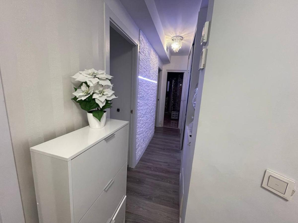 Luxury Room En Madrid Luaran gambar
