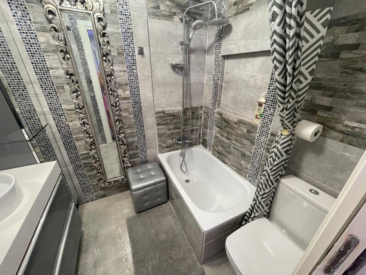 Luxury Room En Madrid Luaran gambar