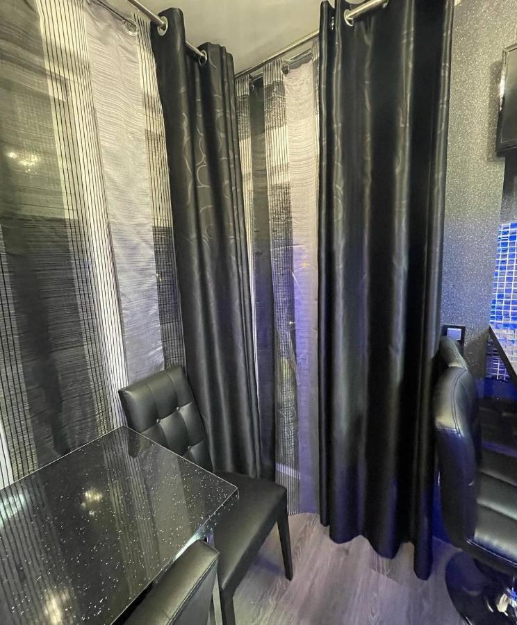 Luxury Room En Madrid Luaran gambar